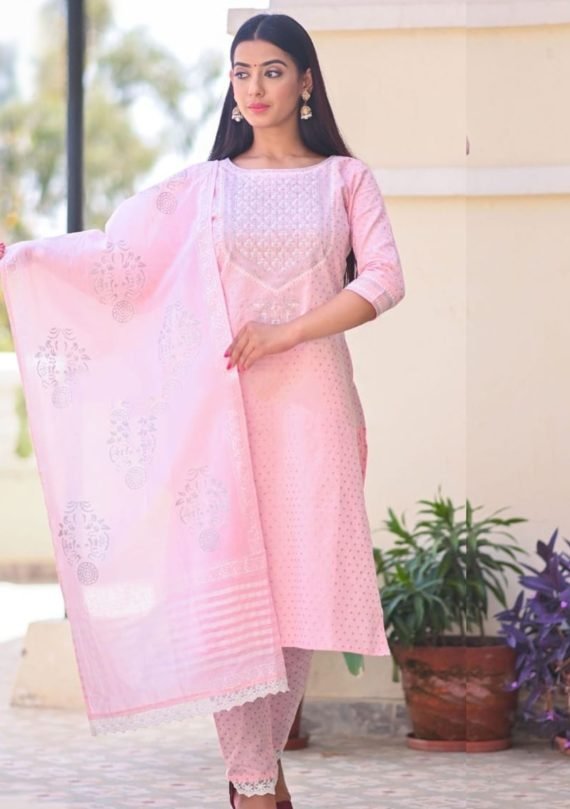Aaivi Women Pink Kurta sets with dupatta & Pants