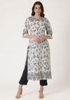 Aaivi Women Floral Crepe Printed  Kurta with Border Placement and Fabric Button
